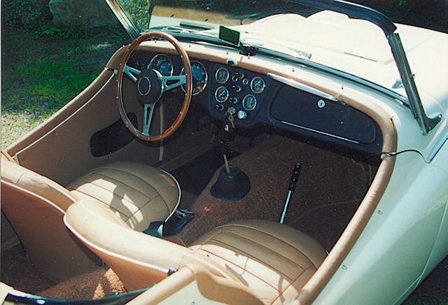 TR interior new